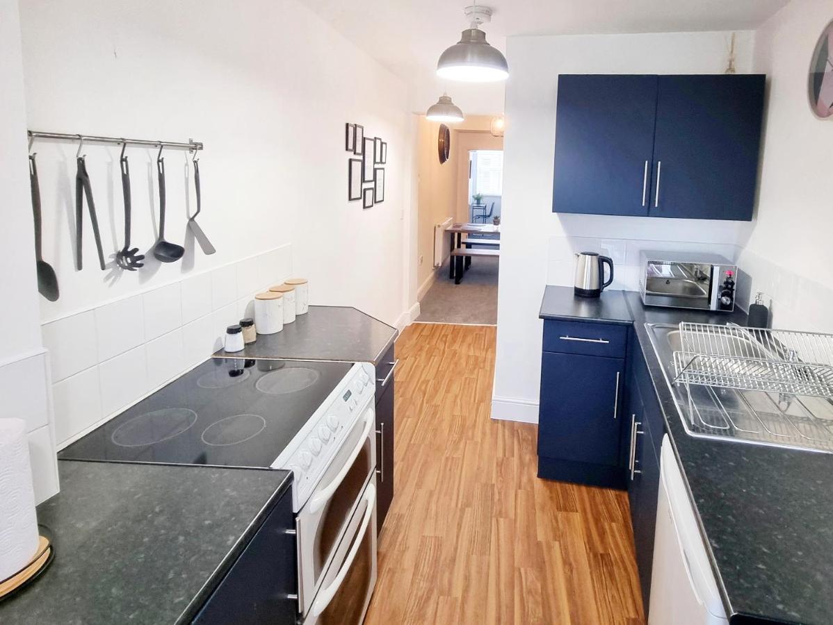 Stylish 2 Bed Apartment With Free Parking, Speed Wifi, Free Parking Колчестер Екстер'єр фото