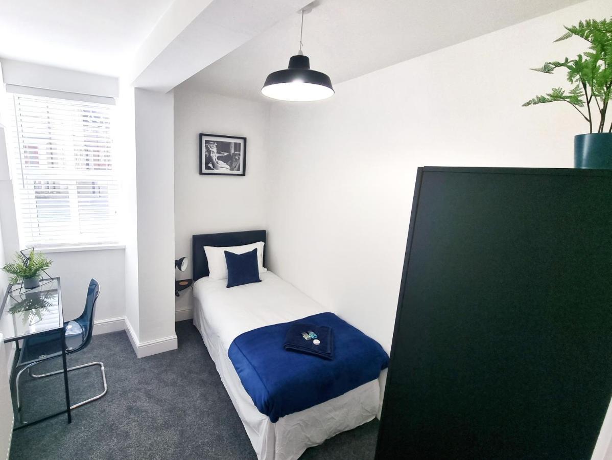 Stylish 2 Bed Apartment With Free Parking, Speed Wifi, Free Parking Колчестер Екстер'єр фото